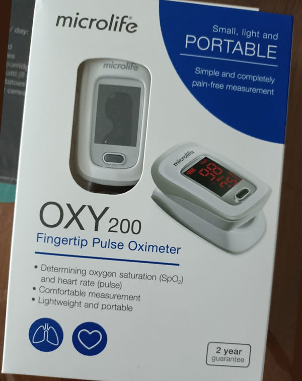 MICROLIFE OXY 200 Fingertip Pulse Oximeter