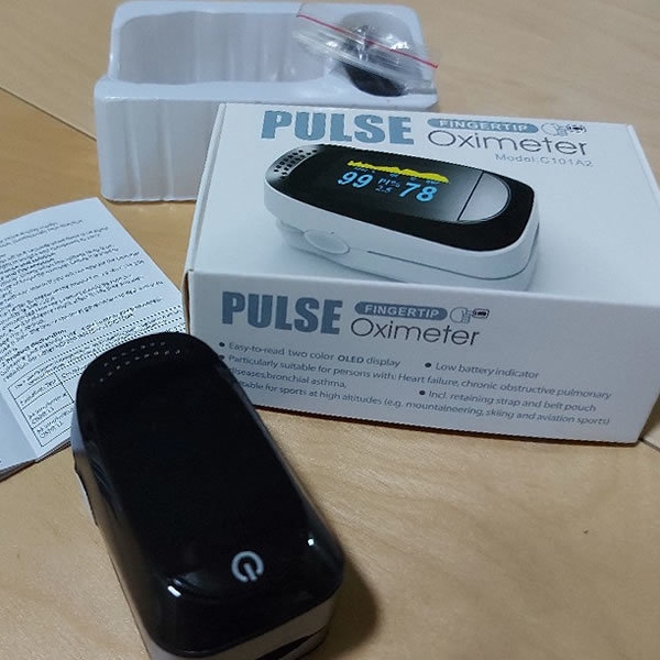 i-Aged Finger Pulse Oximeter