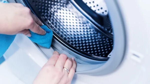 cleaning-washing-machine